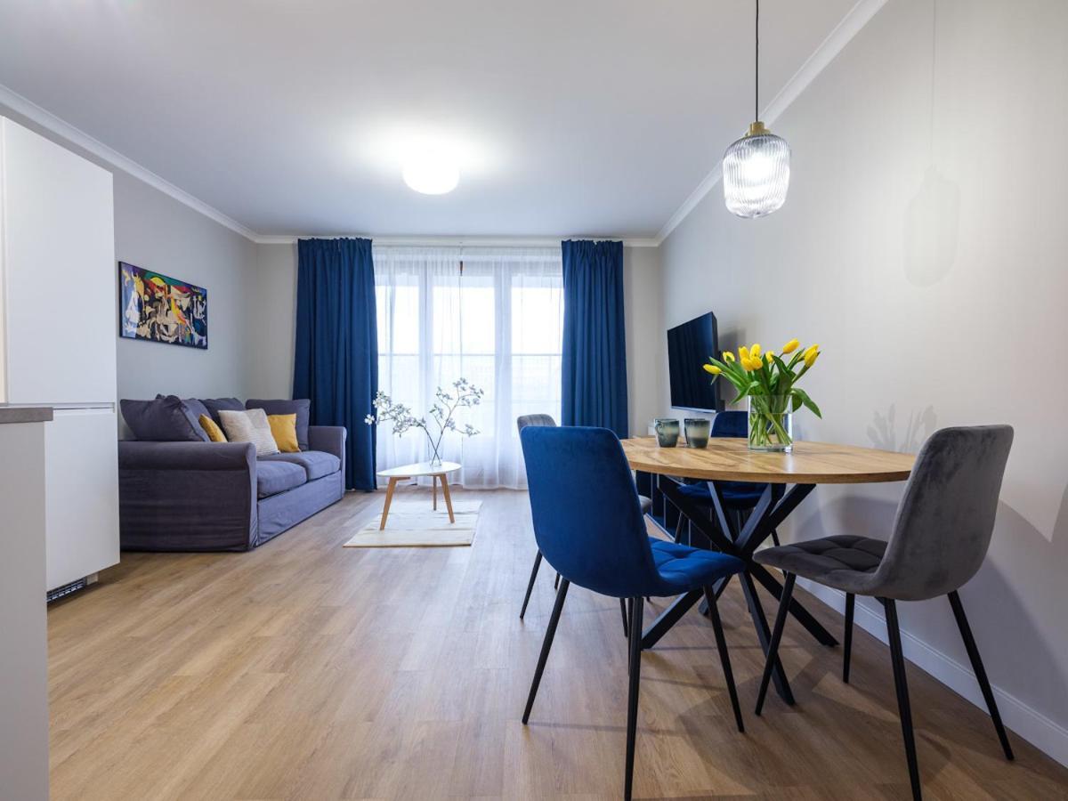 Tyzenhauz Suites Topolowa Краков Экстерьер фото