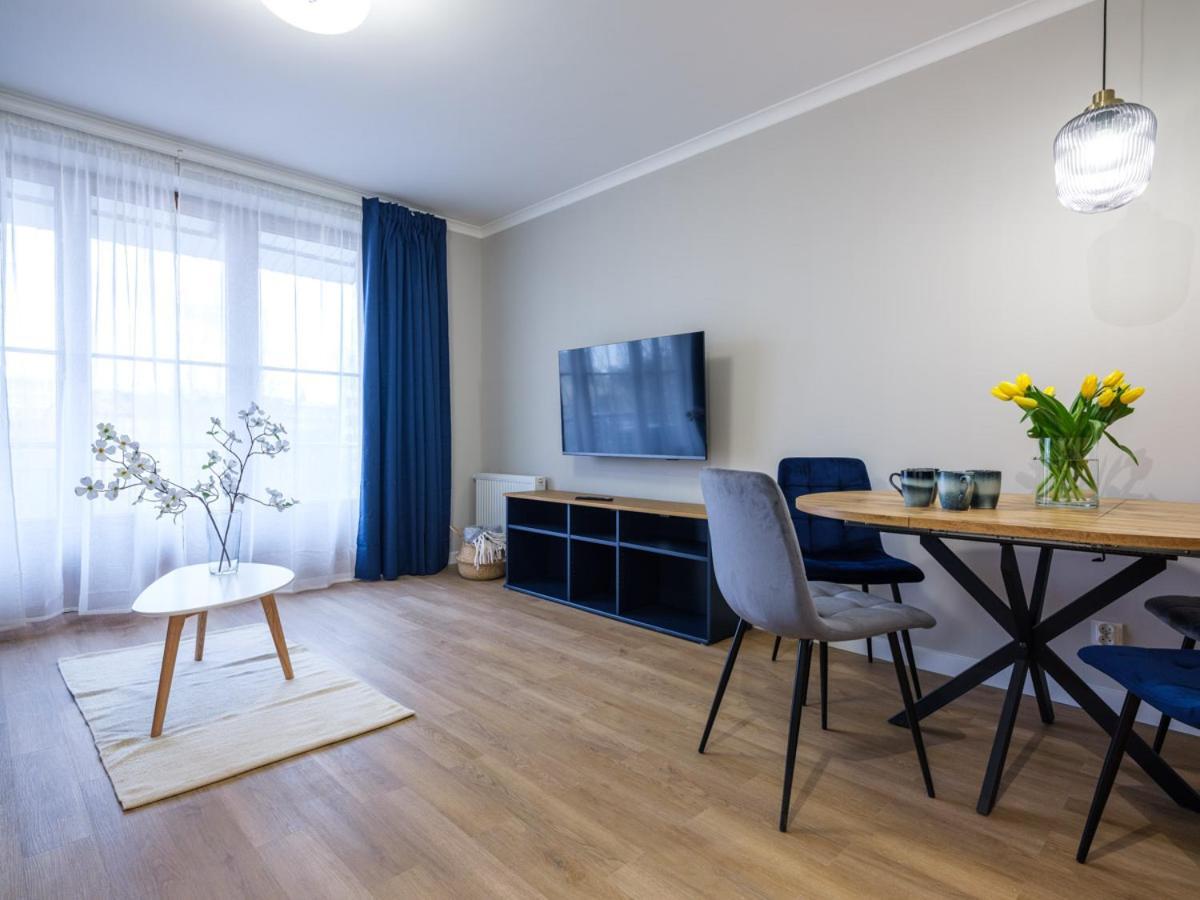 Tyzenhauz Suites Topolowa Краков Экстерьер фото