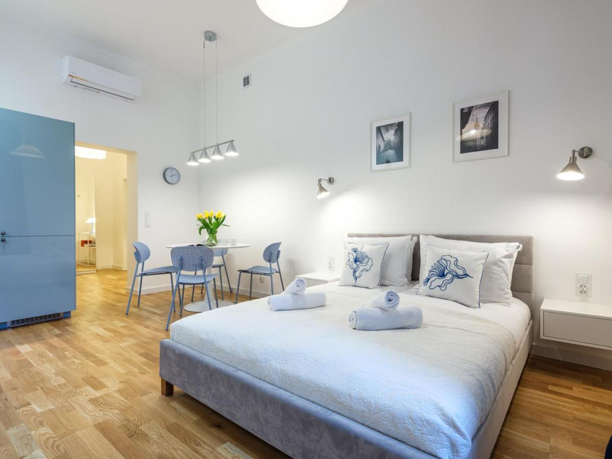 Tyzenhauz Suites Topolowa Краков Экстерьер фото
